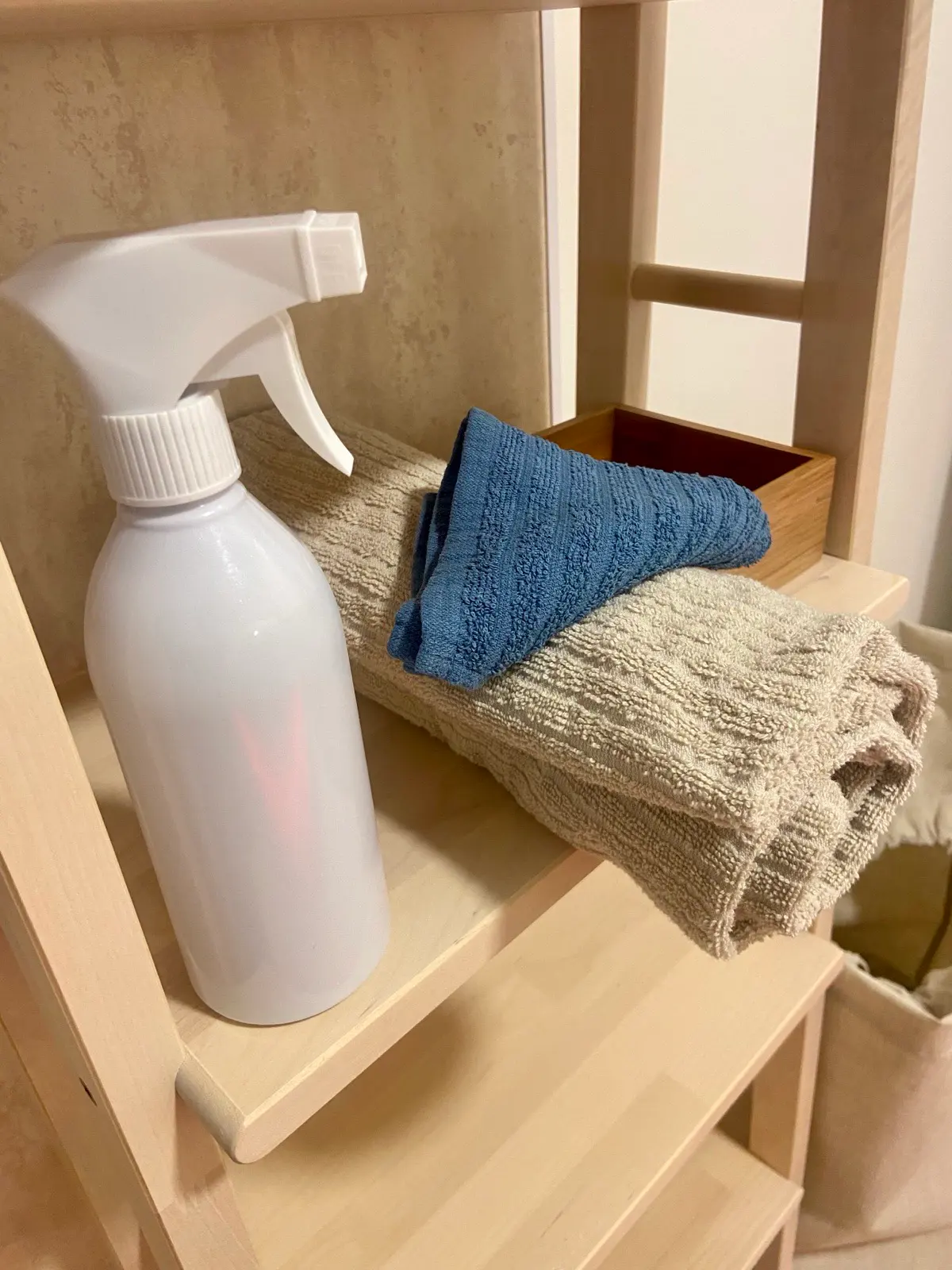 Fresh towels and room essentials ready for a Float One guest